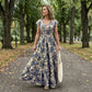 👗 Női V-nyakú, virágmintás, sminkelt maxiruha – Elegáns, bohém, könnyű 🦋