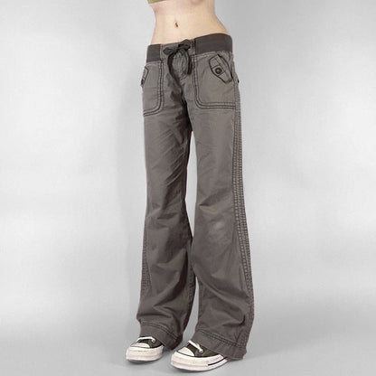 Women's Low-Rise Straight-Leg Cargo Pants